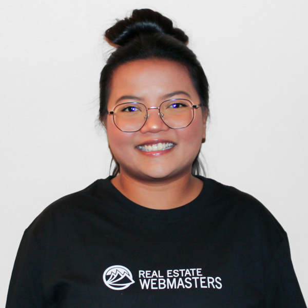 Riya G — Customer Support Specialist at Real Estate Webmasters